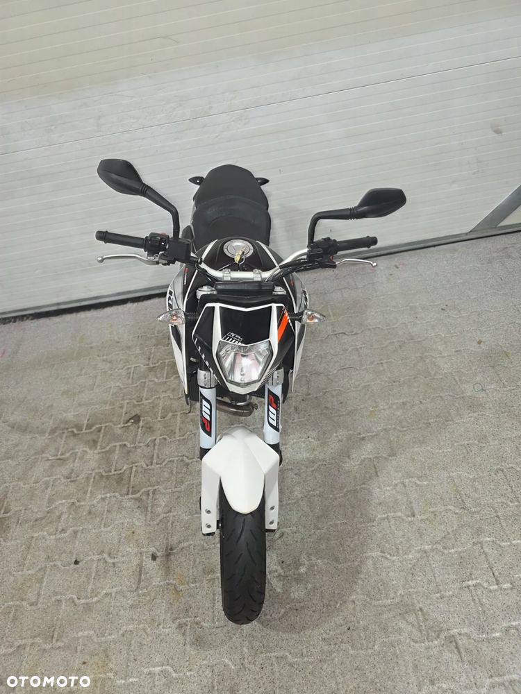 KTM Duke - 22
