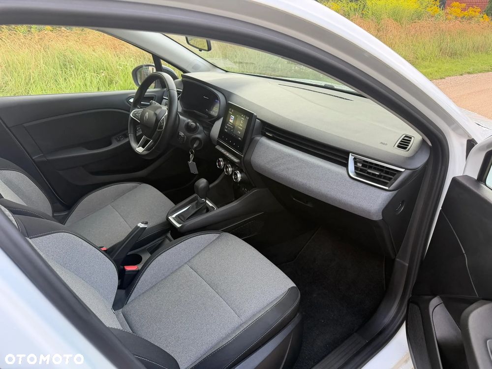 Renault Clio 1.6 E-TECH Full Hybrid 145 Generation - 11