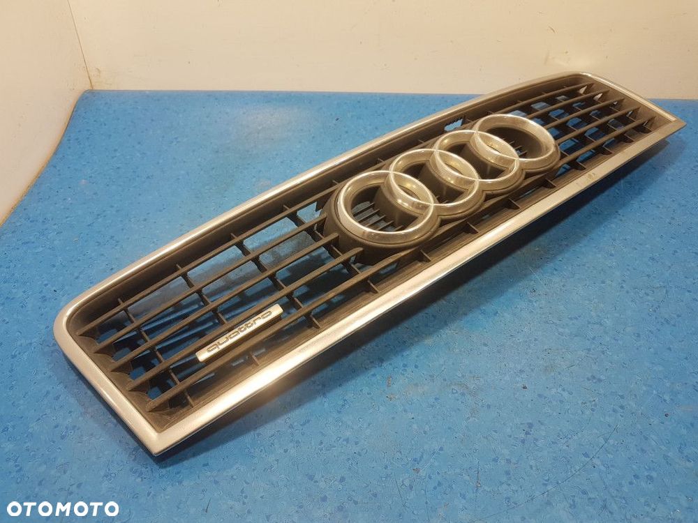 AUDI A6 C5 2.5 TDI ATRAPA / GRILL - 2