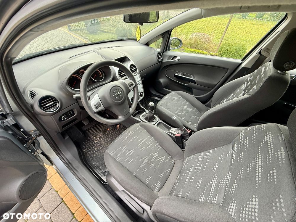 Opel Corsa 1.2 16V - 19