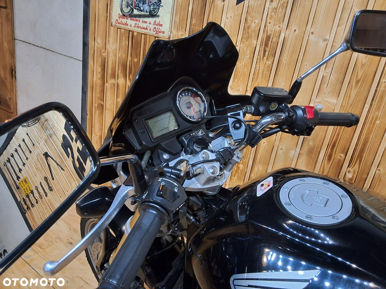 Honda Hornet - 10
