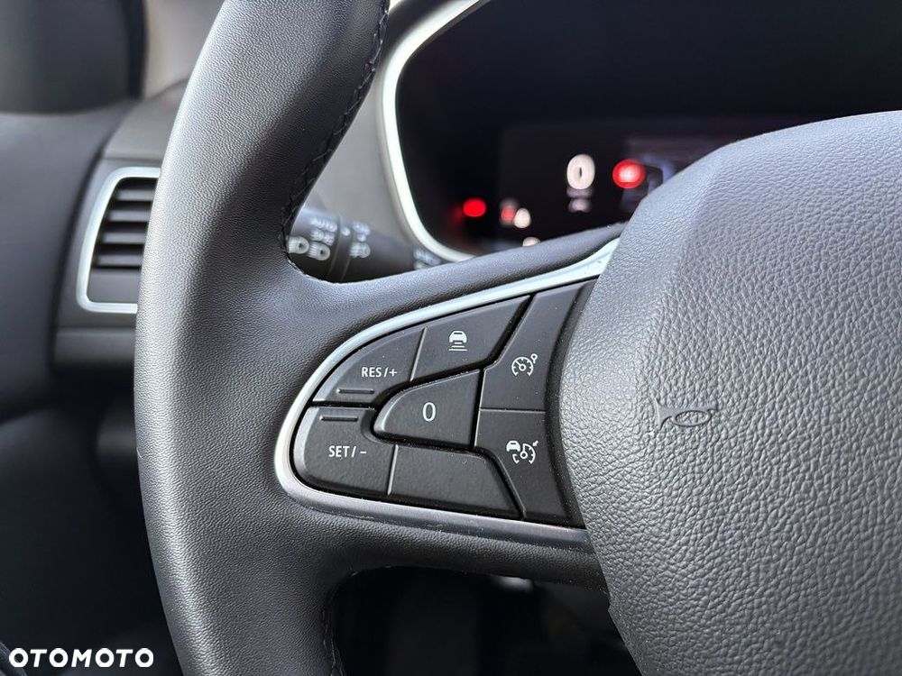 Renault Megane 1.3 TCe Techno - 12