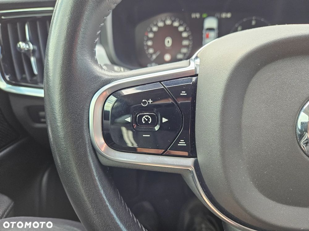 Volvo S90 D4 Geartronic Momentum - 18