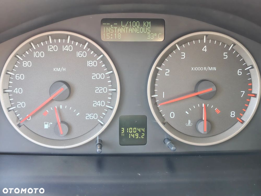 Volvo V50 2.4 Momentum - 24