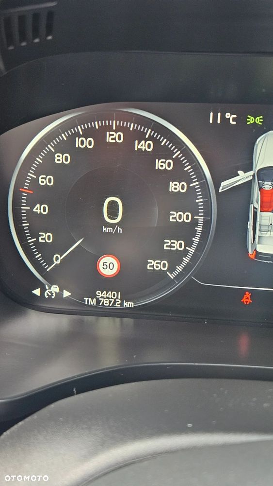 Volvo XC 60 D4 AWD R-Design - 17