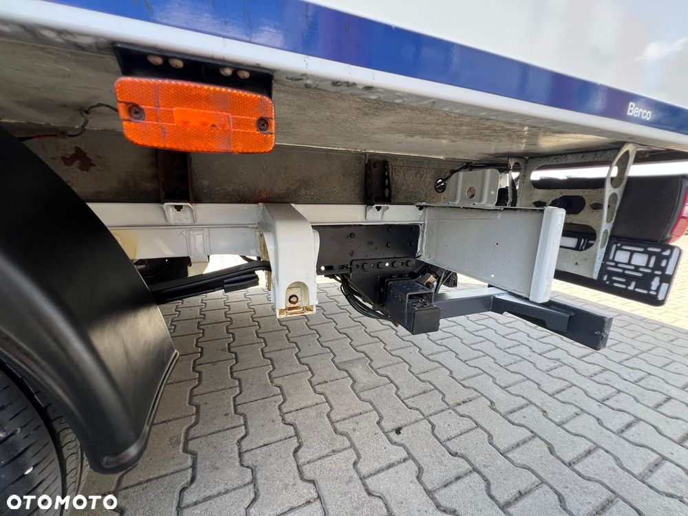 Mercedes-Benz SPRINTER 319 CDI 3,0 V6 AUTOMAT KONTENER CHŁODNIA MITSUBISHI WINDA - 21
