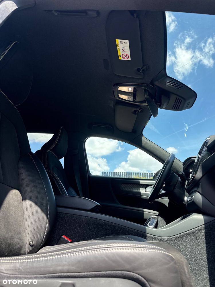 Volvo XC 40 82kWh P8 Recharge AWD Plus - 32