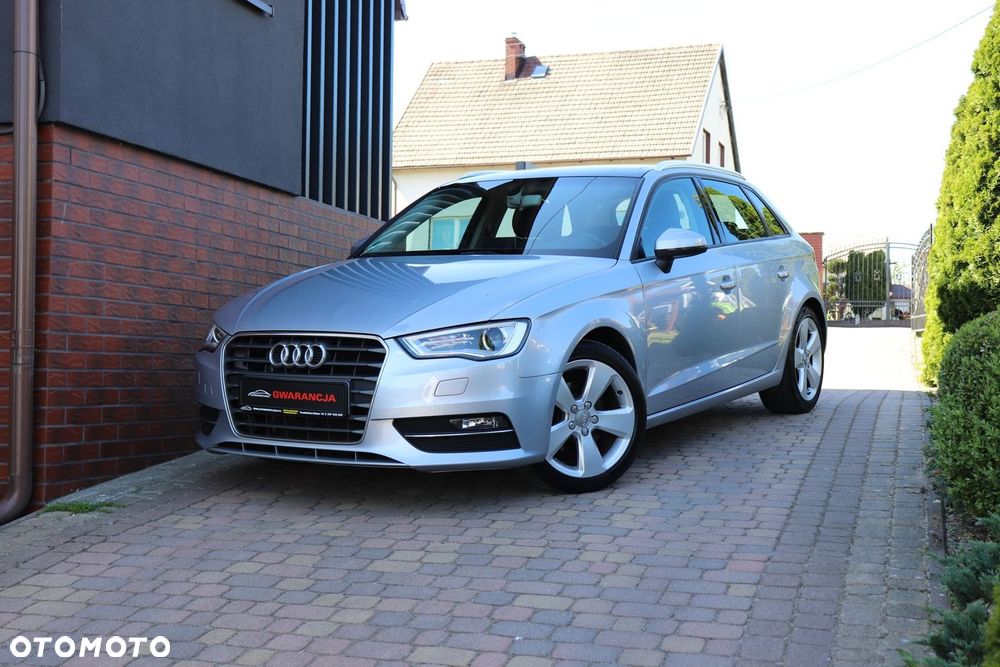 Audi A3 Sportback - 1
