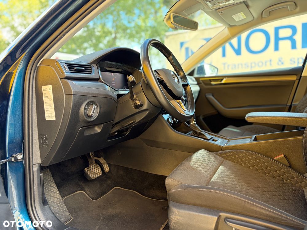 Skoda Superb 2019 photo 4