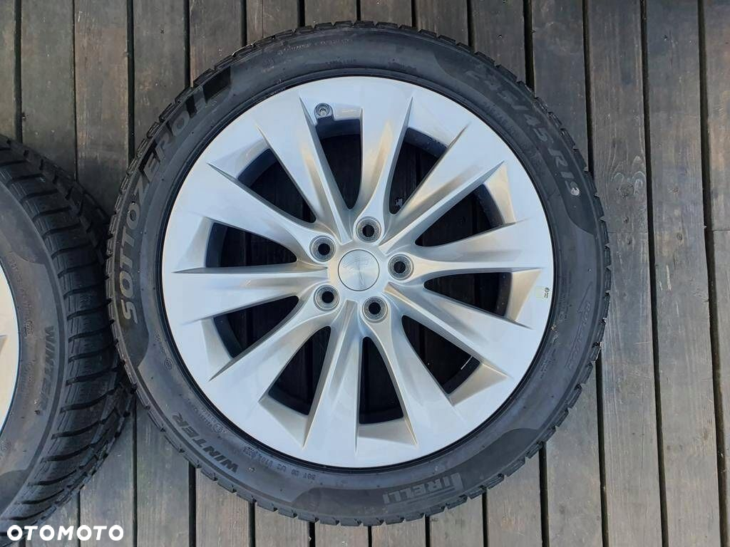 Koła 245/45R19 Tesla S Aeroturbine 5x120 Pirelli - 5