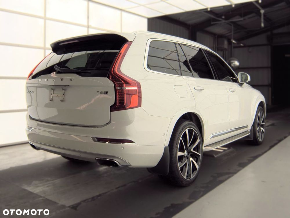Volvo XC 90 - 6