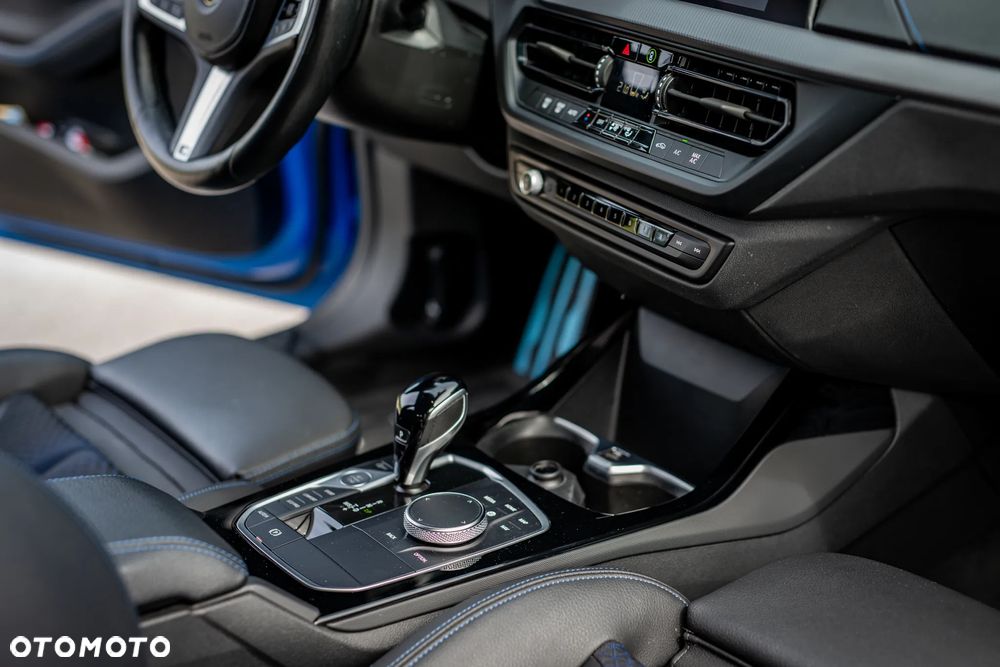 BMW Seria 1 118i M Sport - 16