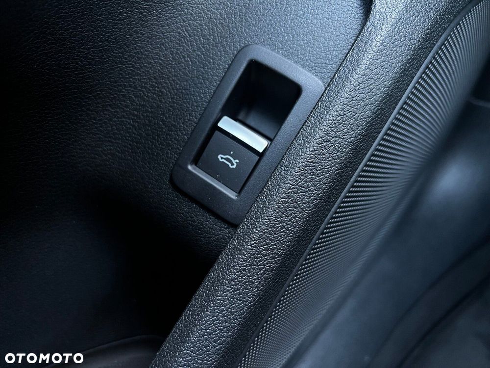Audi A4 Limousine - 18