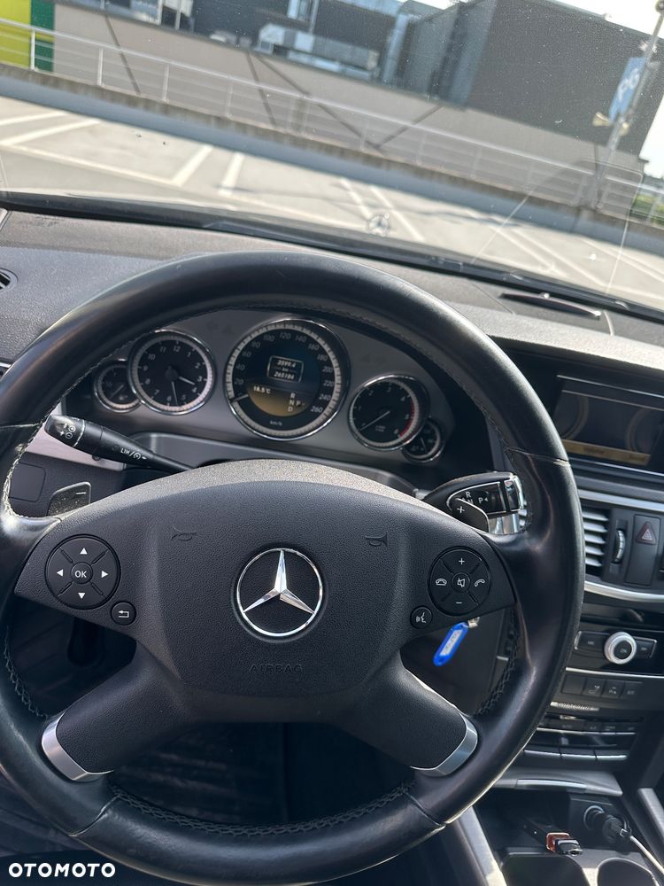Mercedes-Benz Klasa E 220 CDI BlueEff Avantgarde - 10