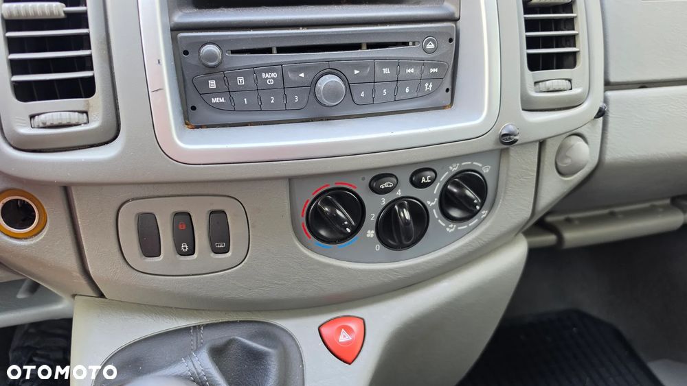 Renault Trafic Passenger Pack Clim - 23