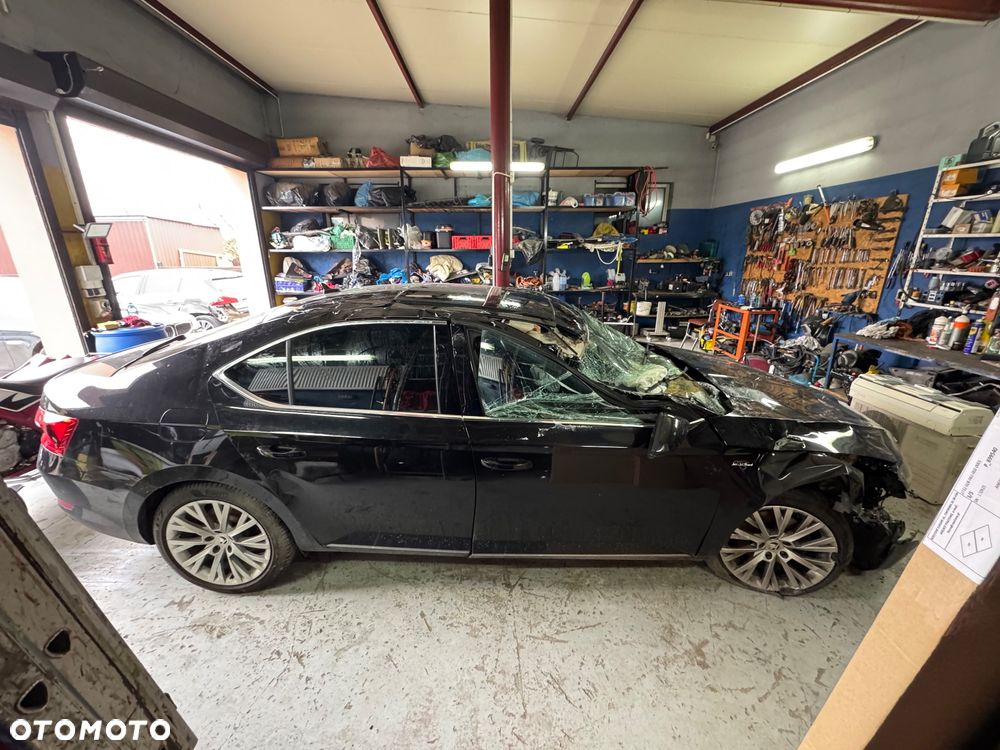 Skoda Superb 2.0 TSI DSG L&K - 4