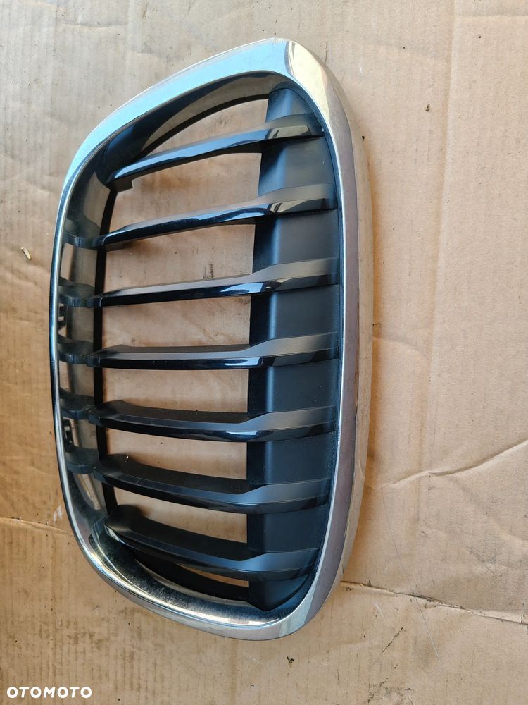 BMW X1 F48 atrapa chłodnicy nerki prawa lewa - 18