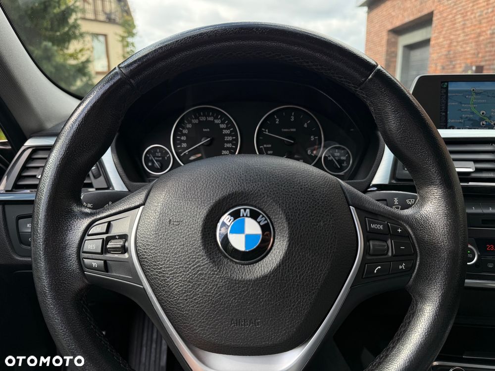 BMW Seria 3 318d Blue Performance Luxury Line - 11