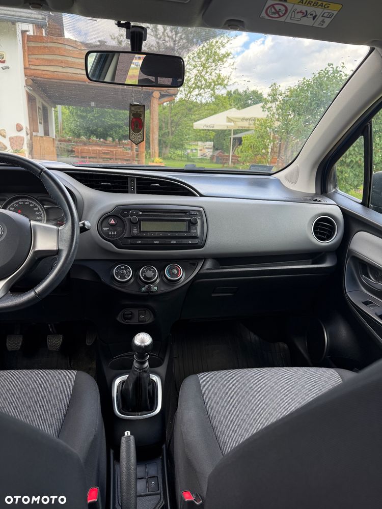 Toyota Yaris - 12