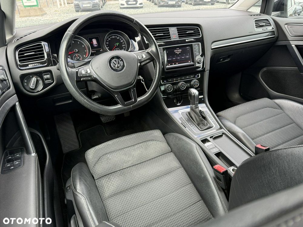 Volkswagen Golf 1.4 TSI BlueMotion Technology DSG Highline - 15