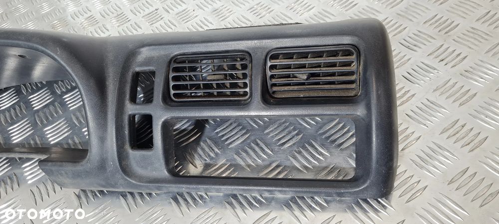 Suzuki Jimny Daszek Obudowa Licznika - 2