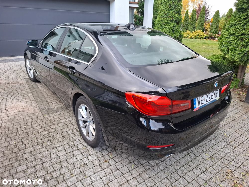 BMW Seria 5 518d - 8