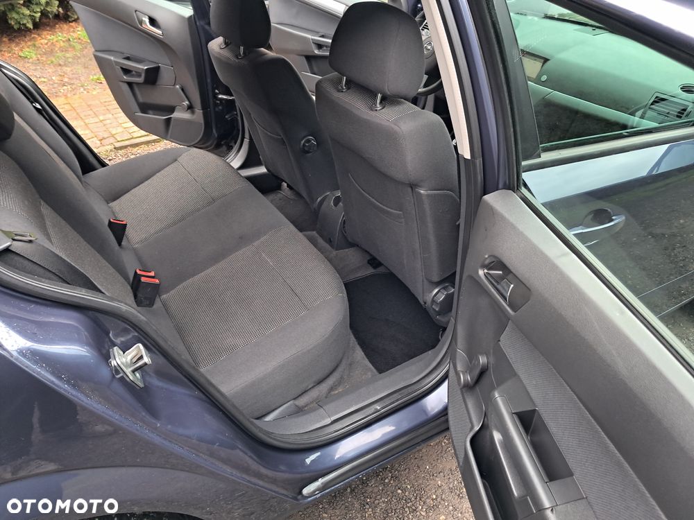 Opel Astra 1.8 Sport - 9