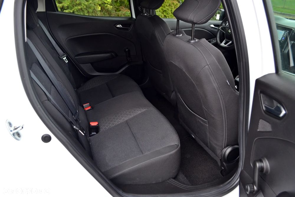 Renault Clio - 24