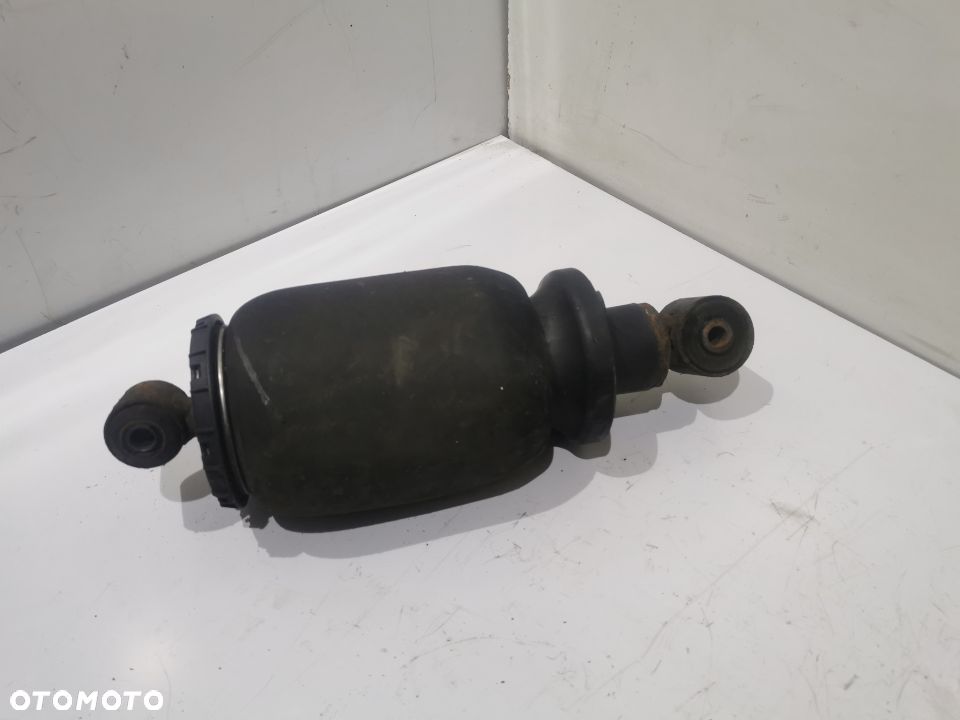PODUSZKA AMORTYZATOR  KABINY MAN TGA 81417226075 SACHS 731700004142 - 1
