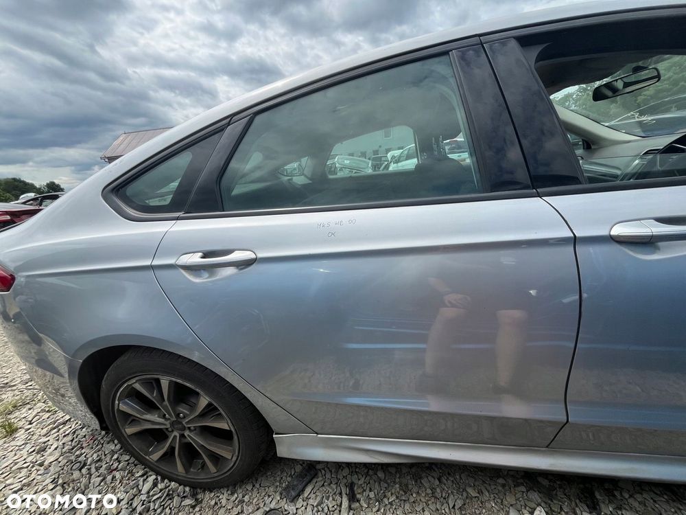 DRZWI PRAWY TYŁ FORD MONDEO MK5 DD HB - 1