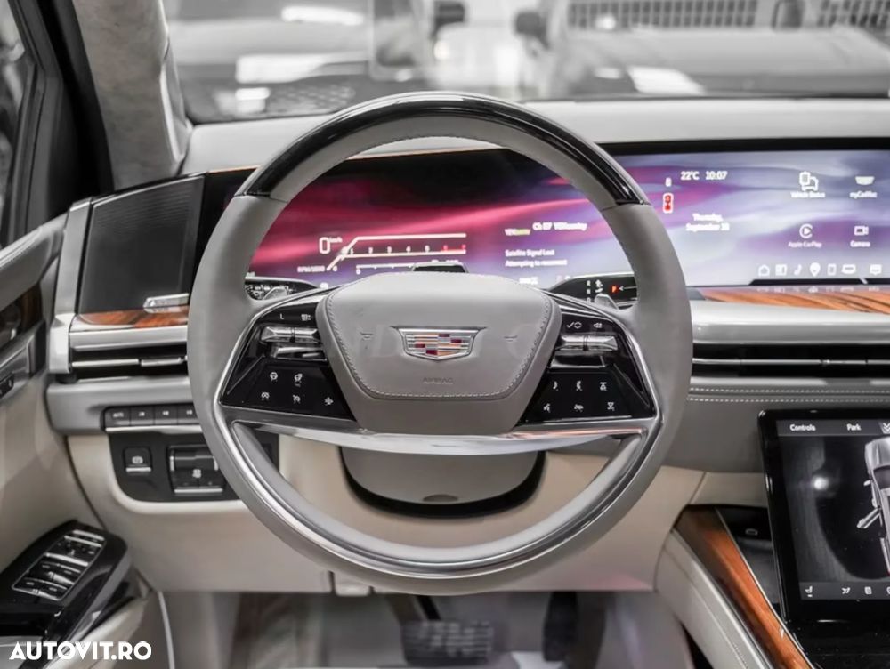 Cadillac Escalade - 7