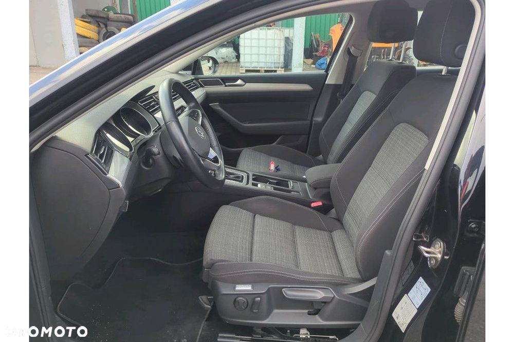 Volkswagen Passat Variant 2.0 TSI Business DSG - 6