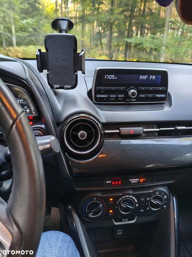 Mazda 2 - 8