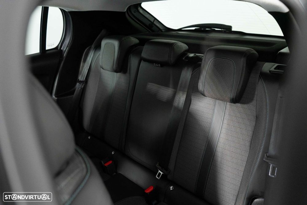 Peugeot 208 1.2 PureTech Allure Pack EAT8 - 11