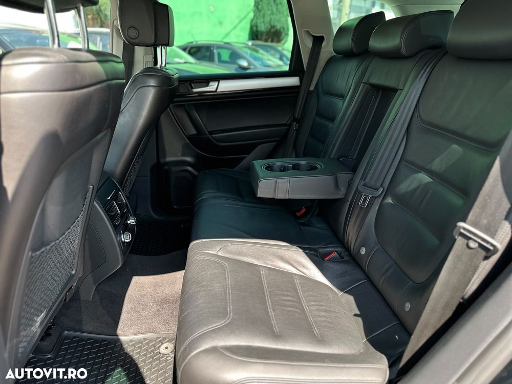 Volkswagen Touareg 3.0 V6 TDI BMT - 32