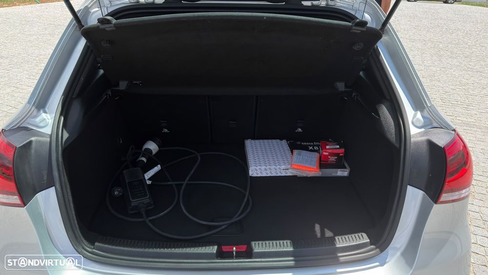 Mercedes-Benz A 250 e AMG Line - 15
