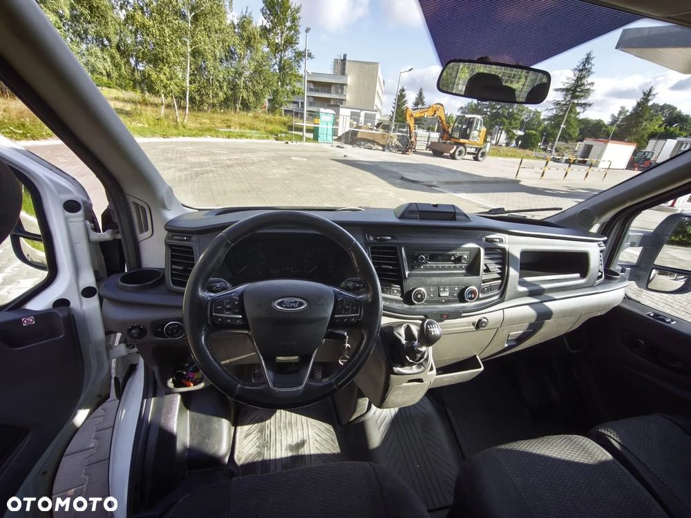 Ford Transit - 6