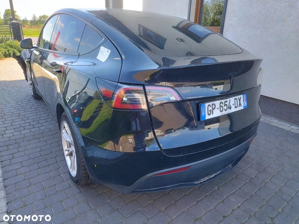 Tesla Model Y Standard - 1