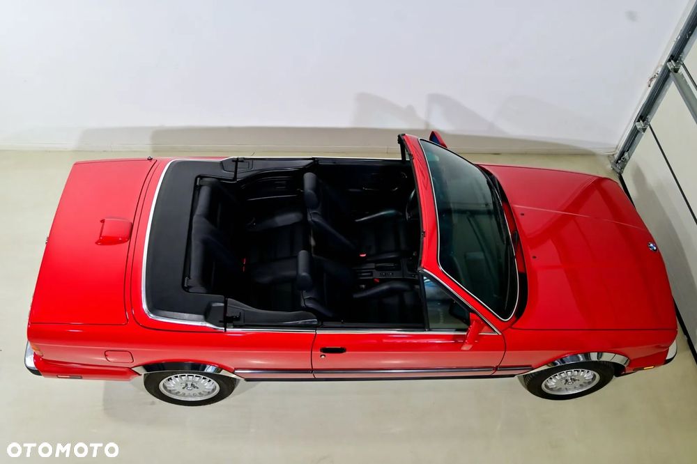 BMW Seria 3 325i - 23