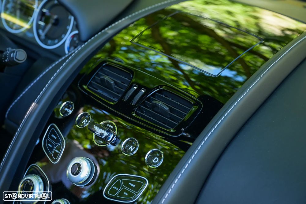 Aston Martin Vantage Roadster V12 S Sportshift 3 - 51