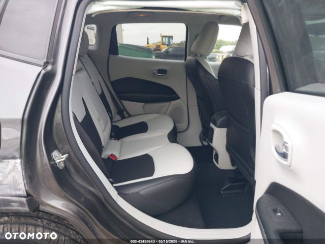 Jeep Compass - 7