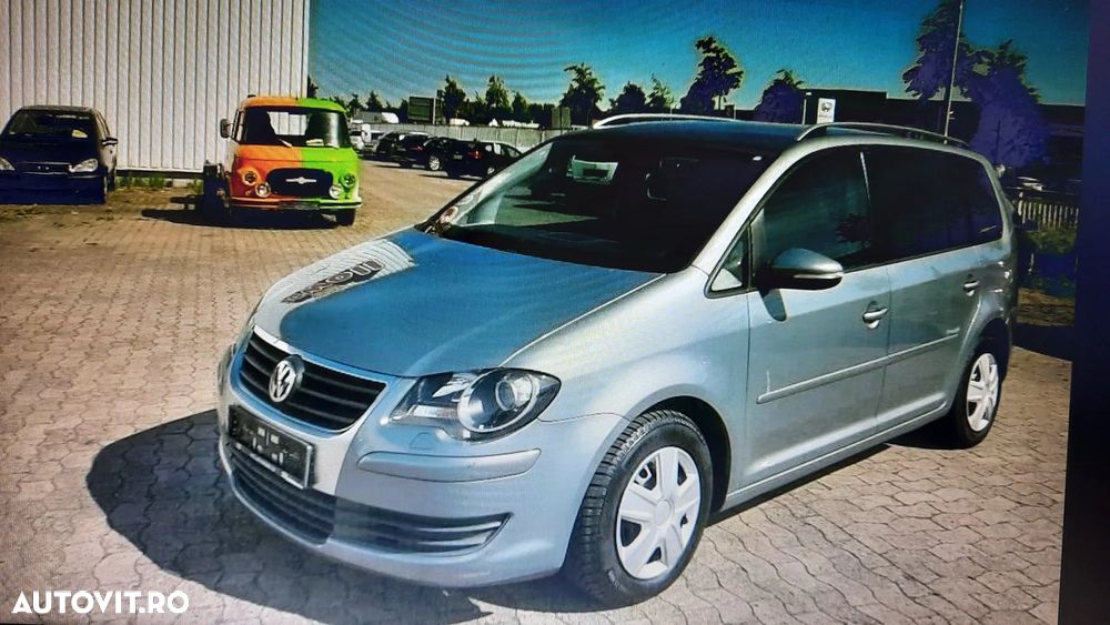 Volkswagen Touran 1.4 TSI DSG Freestyle - 3
