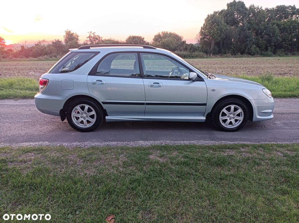 Subaru Impreza 1.5R RS - 36