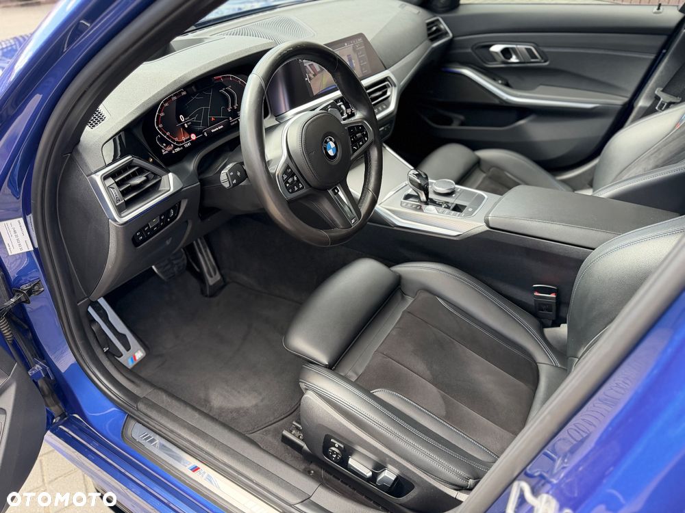 BMW Seria 3 320d xDrive M Sport - 19