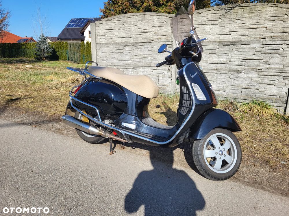 Vespa GTS - 4
