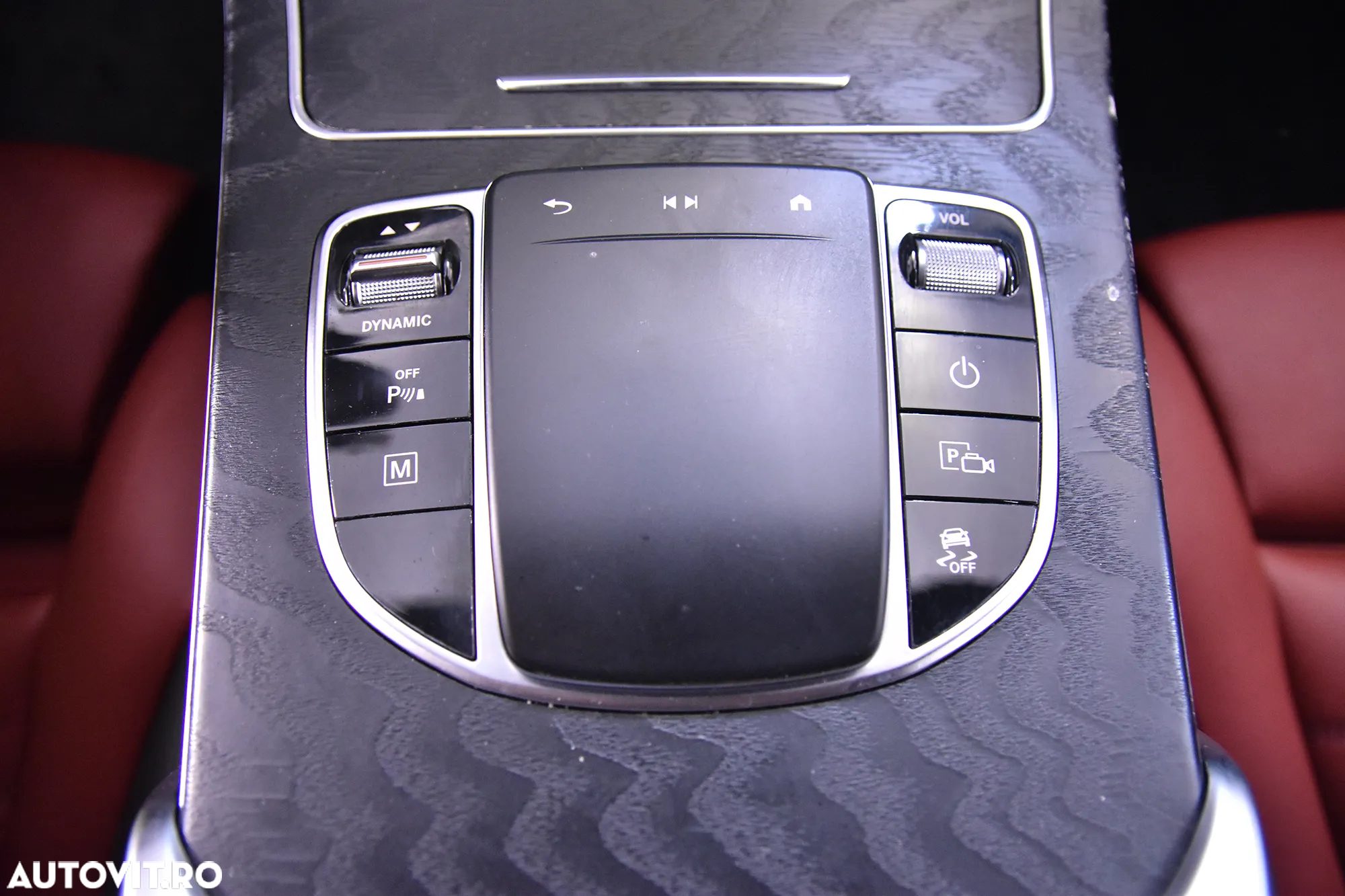Mercedes-Benz GLC Coupe 300 e 4Matic 9G-TRONIC AMG Line - 17