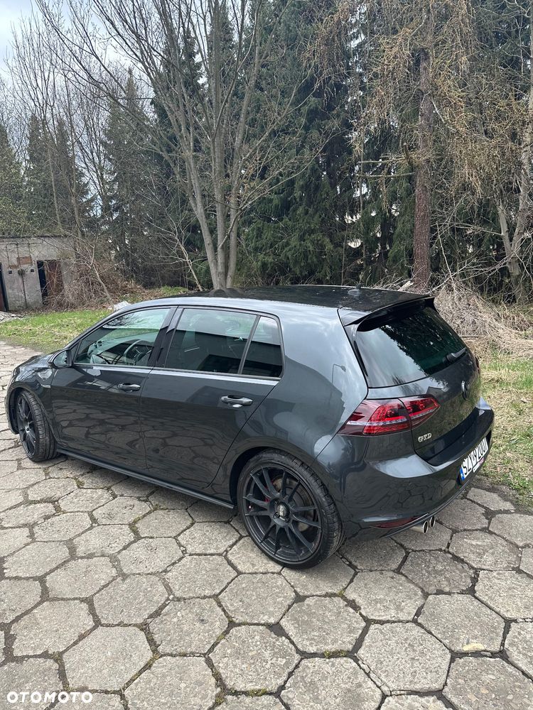 Volkswagen Golf GTD (BlueMotion Technology) DSG - 2
