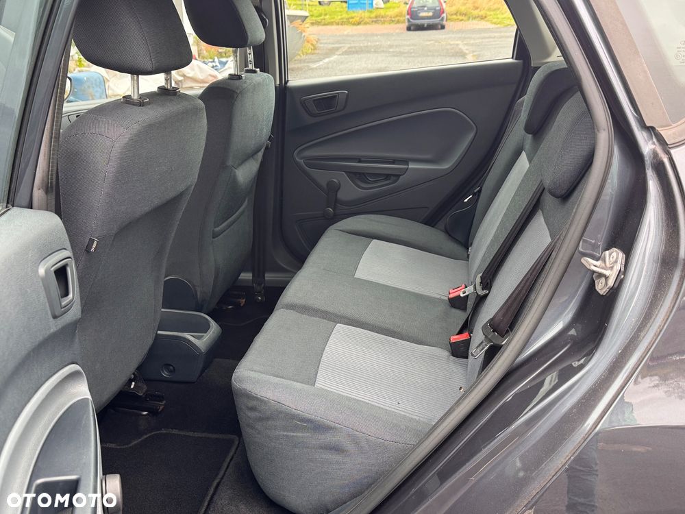 Ford Fiesta 1.4 TDCI - 10