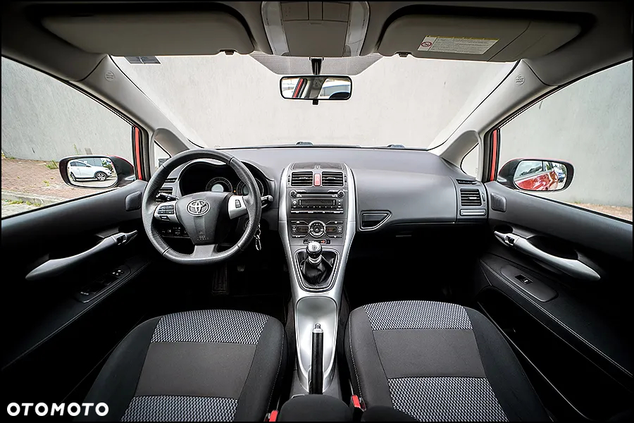 Toyota Auris - 8