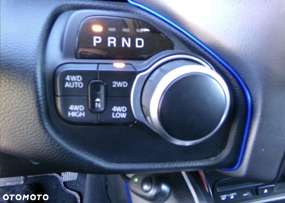 RAM 1500 Crew Cab Shortbed Bighorn - 7